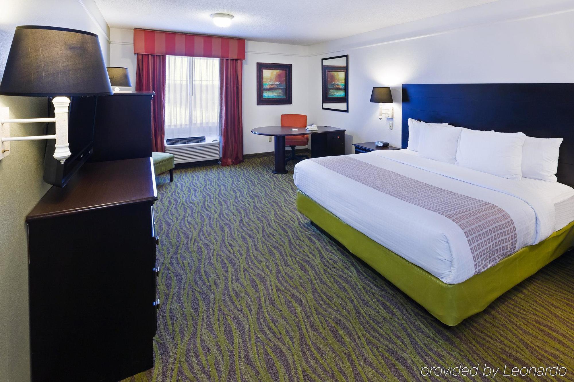 La Quinta By Wyndham Airport Laredo